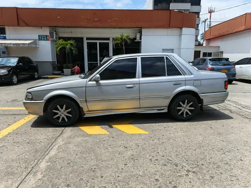 Mazda 323 1.3 Ns 4 p