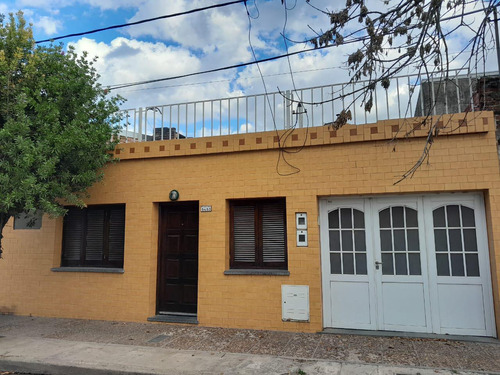 Casa En Venta En Pasaje Echeverría Al 5300