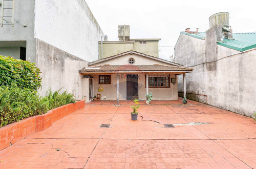 Venta De Casa 3 Ambientes En Quilmes Oeste