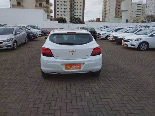 Imagem 2 de 9 de Chevrolet Onix 1.0 Mpfi Joy 8v Flex 4p Manual