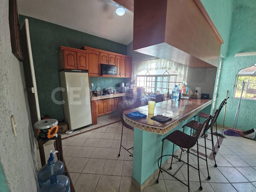 Casa De Campo En Venta, Emiliano Zapata, Ahualulco De Mercado, Jalisco