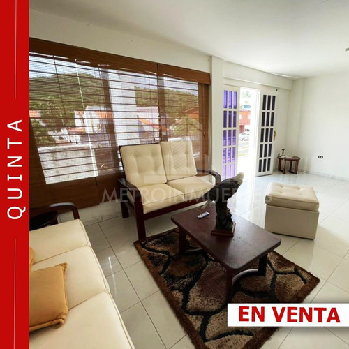 Imagen 12 de 14 de Quinta En Venta En Alto De Guataparo Barata