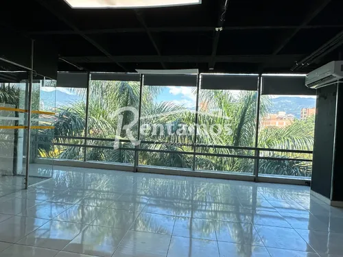 Oficina En Arriendo En Laureles. Cod A775816