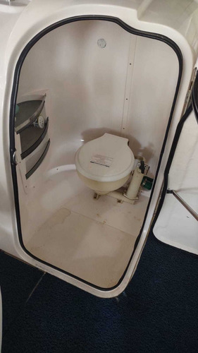 Imagem 7 de 11 de Focker 240 C/ Mercury 200hp Optimaxd Ano0 2007