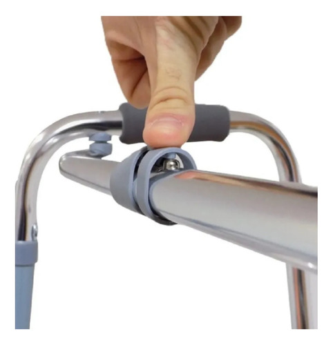 Imagen 3 de 5 de Andador De Aluminio Plegable - Con Ruedas - Ultraliviano