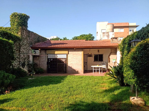 Venta Casa 3 Amb/terreno Escobar Centro.