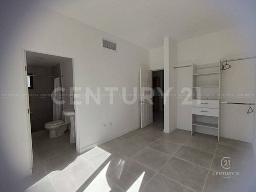 Casa En Renta En Fraccionamiento Vía Residencial Chihuahua, Chih.