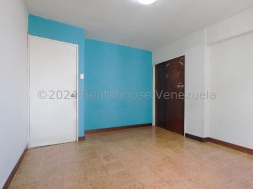 Apartamento En Venta Zona Este Cercano A Centro Comercial Sambil Barquisimeto Jrh 24-19117