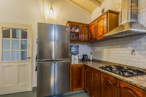 Casa 4 Amb En Ciudad Evita - Apto Credito - Pileta