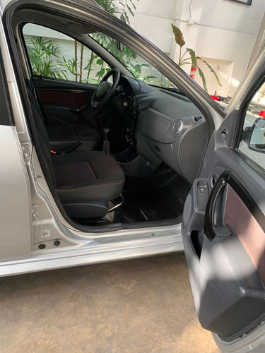 Renault Sandero Stepway 1.6 Confort 105cv