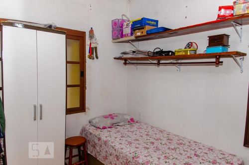Imagem 10 de 15 de Casa Para Aluguel - Rubem Berta, 2 Quartos, 250 - 893423653