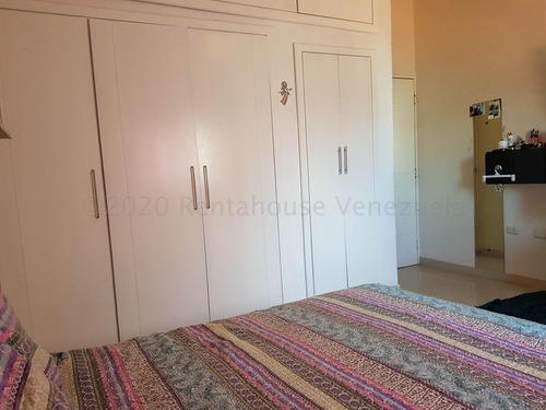 Imagen 8 de 10 de Espectacular Casa Con Piscina En Venta En Parcelamiento Santa Ana 22-6456 04126887776
