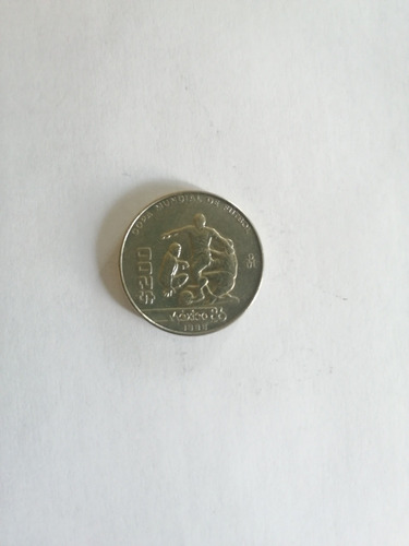 Imagen 2 de 3 de Moneda $200 Conmemorativa Del Mundial De Fútbol México 1986.