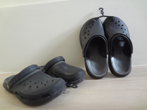 2 Pares De Sandalias Crocs Modi Sport Clog - Imported