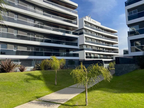 Venta| Departamento 3dorm -patio- Cochera Jardin Claret Summum Zona Norte