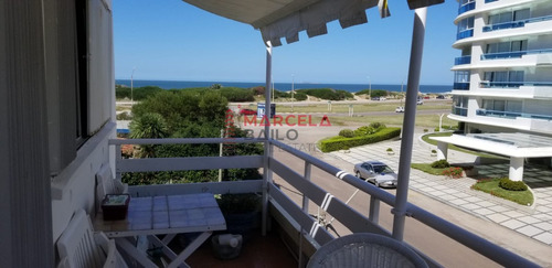 Apartamento De 2 Dormitorios Zona Brava Con Balcón Y Vista Al Mar 