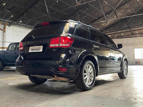 Imagen 10 de 25 de Dodge Journey Sxt 170cv Atx4 (techo, Dvd)