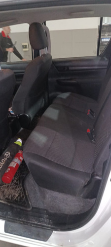 Toyota Hilux Pick-Up 2.4 Cd Dx 150cv 4x4