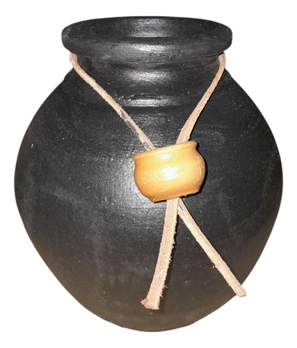 Jarrón Bocha Pintado Mate Con 20 Cm De Alto 10 Cm Boca Negro Mate Bocha Collar Cuero Con Vasija