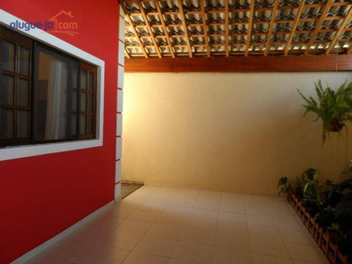 Imagem 13 de 17 de Sobrado Com 3 Dormitórios À Venda, 240 M² Por R$ 650.000,00 - Villa Branca - Jacareí/sp - So1580
