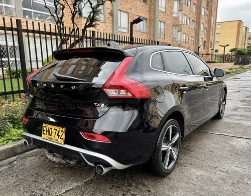 Volvo V40 2.0 T4 Drive-e R-design