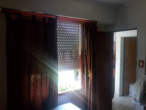 Casa A La Venta Interna De 2 Dormitorios En Santa Fe.