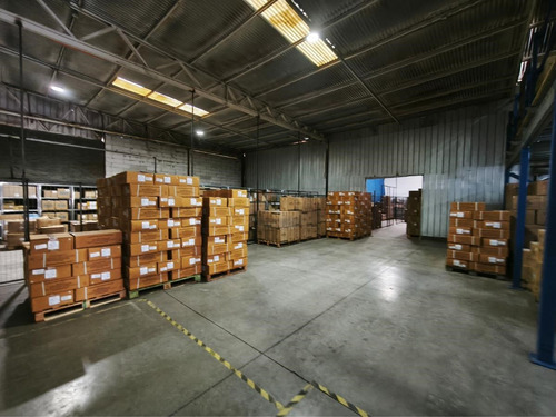 Arriendo Bodegas 5000 M2 Con Oficinas Y Patio De Maniobras