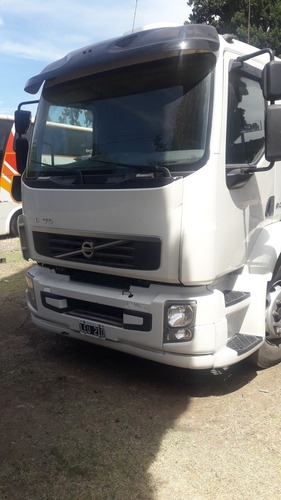 Imagen 1 de 3 de Volvo 310 4x2