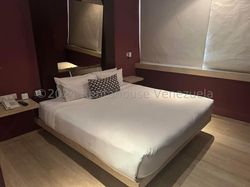 Leandro Manzano Edificio Comercial En Venta El Rosal Mls #24-21181 Mb