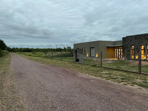 Venta De Casa Barrio Privado Tamarindo