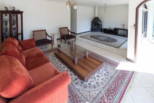 Casa Em Camaquã Com 5 Dormitórios - Lu268787