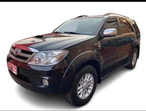 Toyota Hilux SW4 3.0 Srv 7l 4x4 Aut. 5p