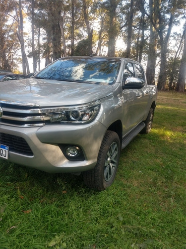 Imagen 3 de 13 de Toyota Hilux 2018 2.8 Cd Srx 177cv 4x2 At