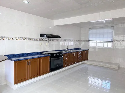 Casa En Venta En Xinántecatl, Metepec, Estado De México