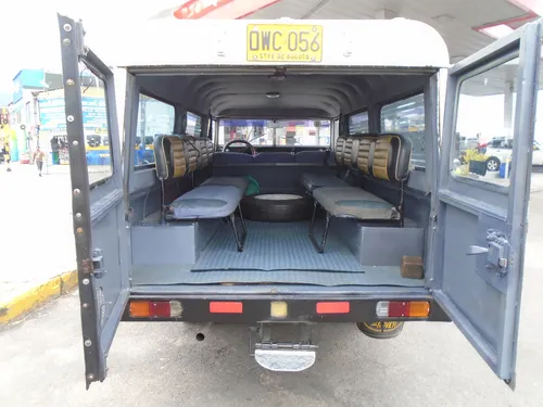 Land Rover Santana 2.4 Extra largo