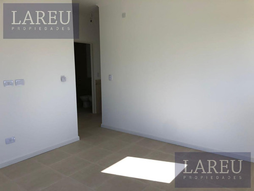 Imagen 18 de 26 de Casa En Venta - Barrio El Canton