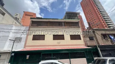 Edificio en alquiler