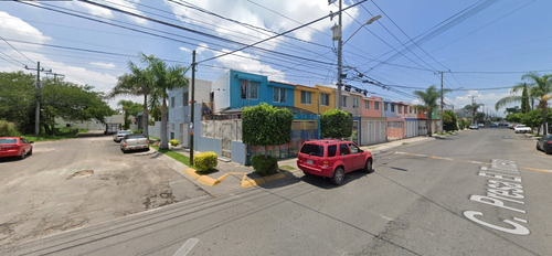 Casa En Venta De Remate Bancario, C. Presa El Tintero 1031, Los Arrayanes, 44765 Guadalajara, Jal. Jmjc12