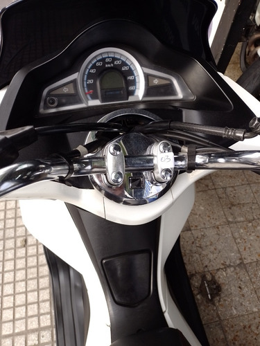 Honda Pcx 150 Tangomotos Buen Estado Listo Para Transferir 3