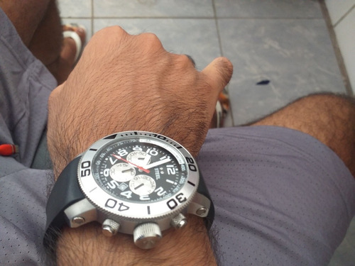 Relógio Tw Steel Mod. Tw72 Pulseira De Borracha (usado)