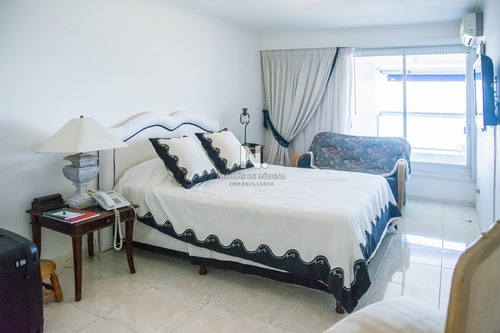 Hermoso Departamento En Venta Con Vista Al Mar, Primera Fila- Ref: 3712