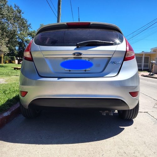 Ford Fiesta Kinetic Design Titanium 1.6 2011