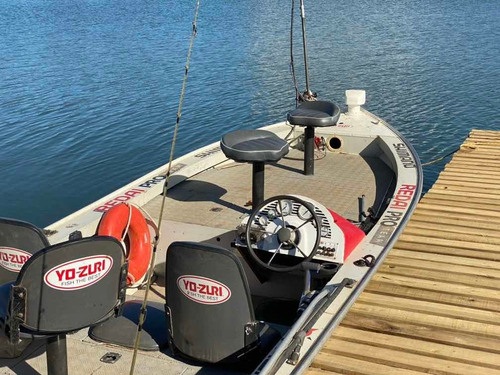 Lancha Maresia 6,00m Evinrude 75 Hp 2011