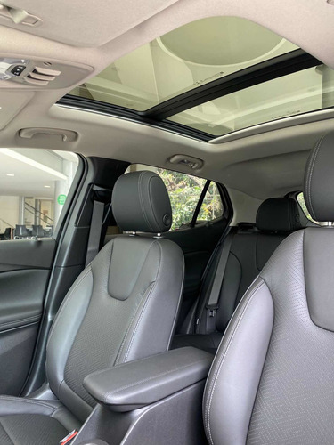 Imagen 13 de 15 de Buick Encore 2019 1.4 Cxl Premium At