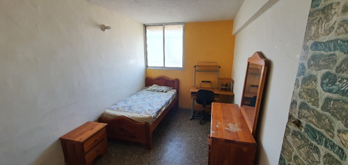 Imagen 5 de 18 de Apartamento En Venta 23 De Enero - Bloque 37 Semi-amoblado