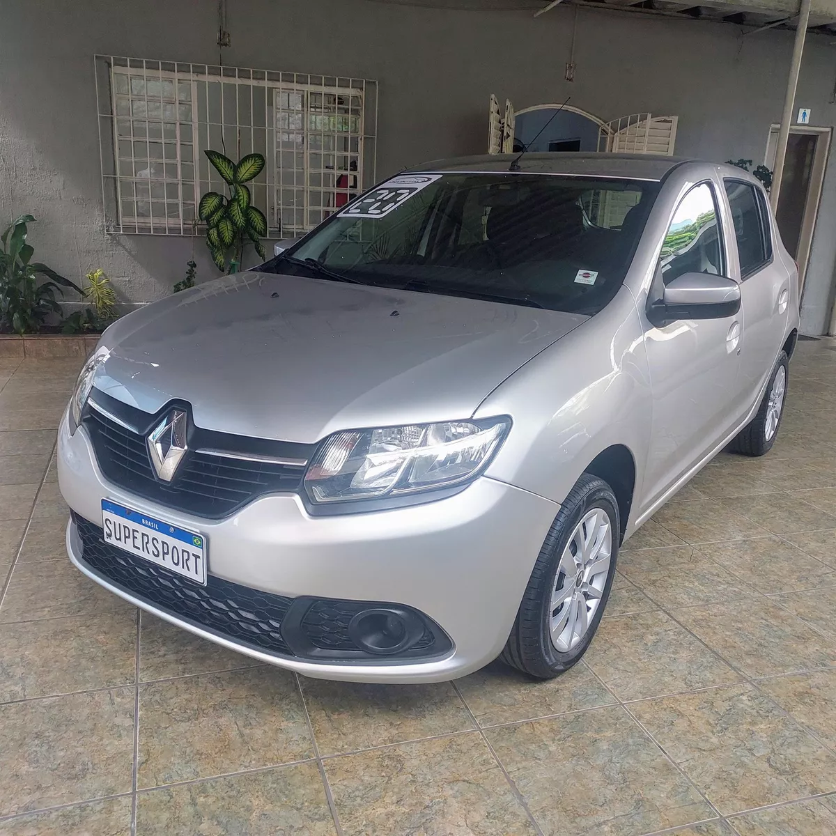 Renault Sandero Sandero Expression 1.0 12V SCe (Flex)