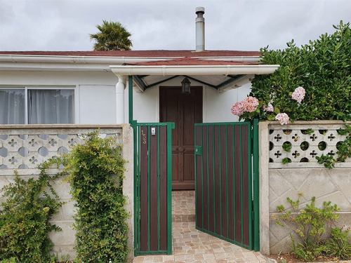 Casa En Venta De 3d, 2b.algarrobo Central.