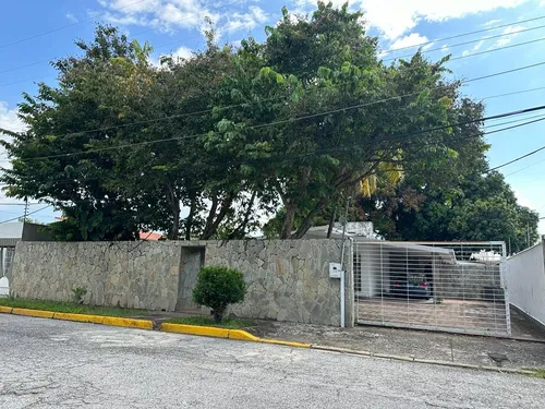 Casa En Venta Urb. La Floresta