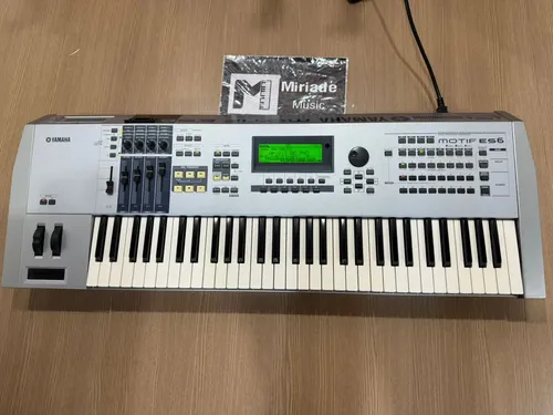 Teclado Sintetizador Yamaha Motif Es 6 - Para Colecionadores