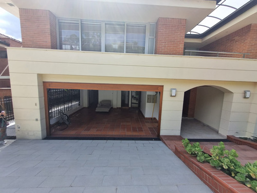 Venta De Casa En El Poblado, Los Balsos